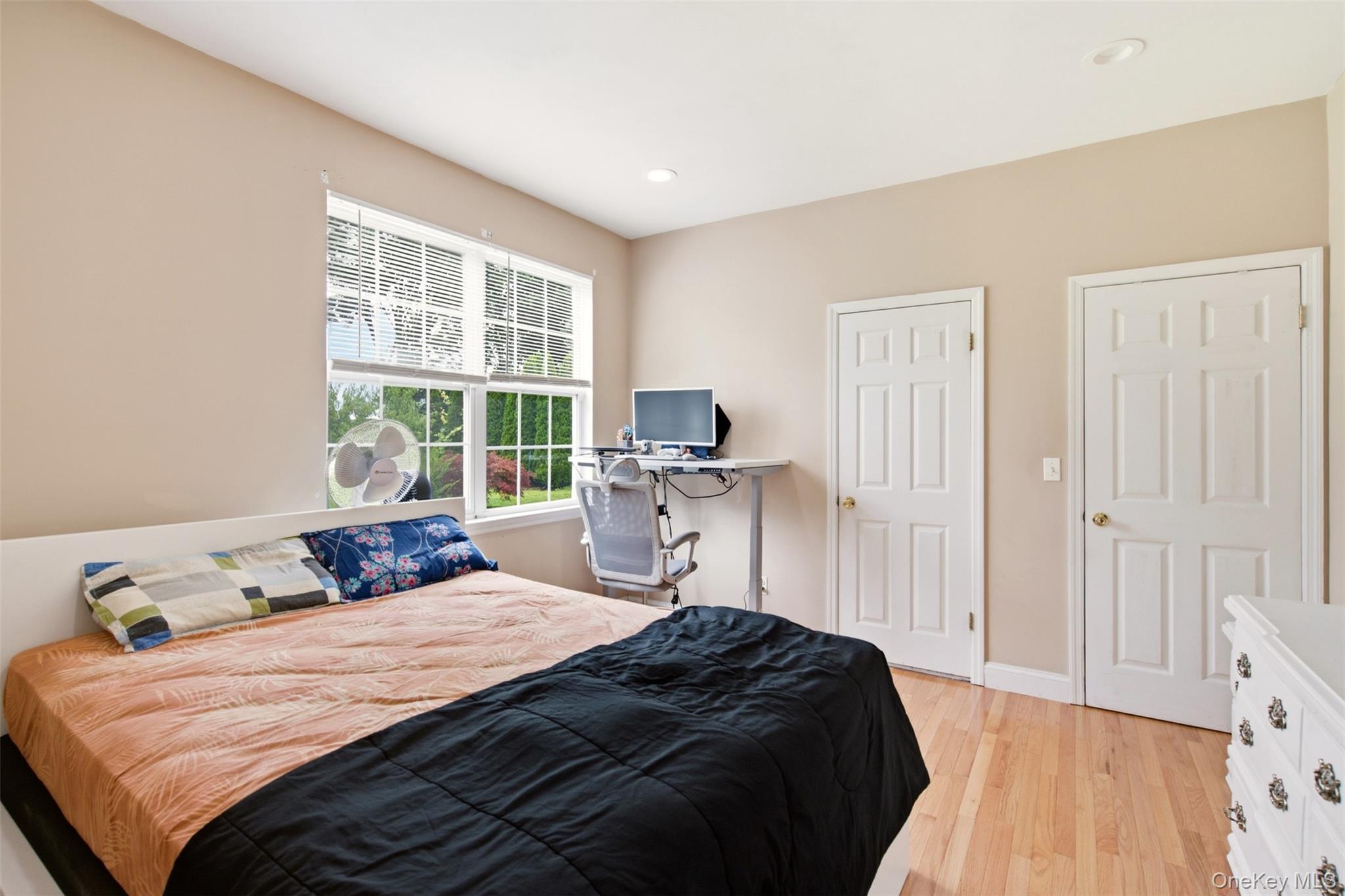 2 Sherwood Drive