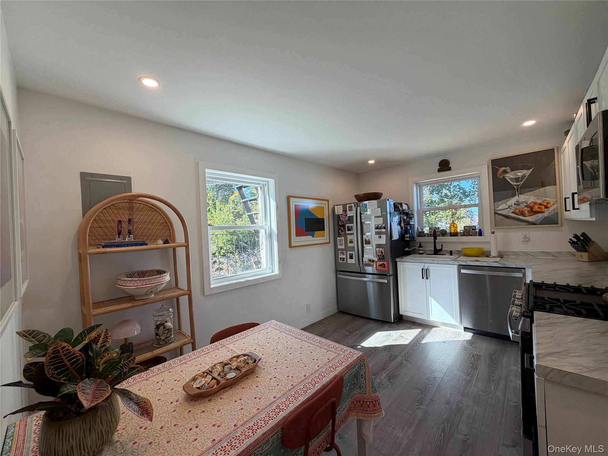 307 W Shore Road Unit: 4