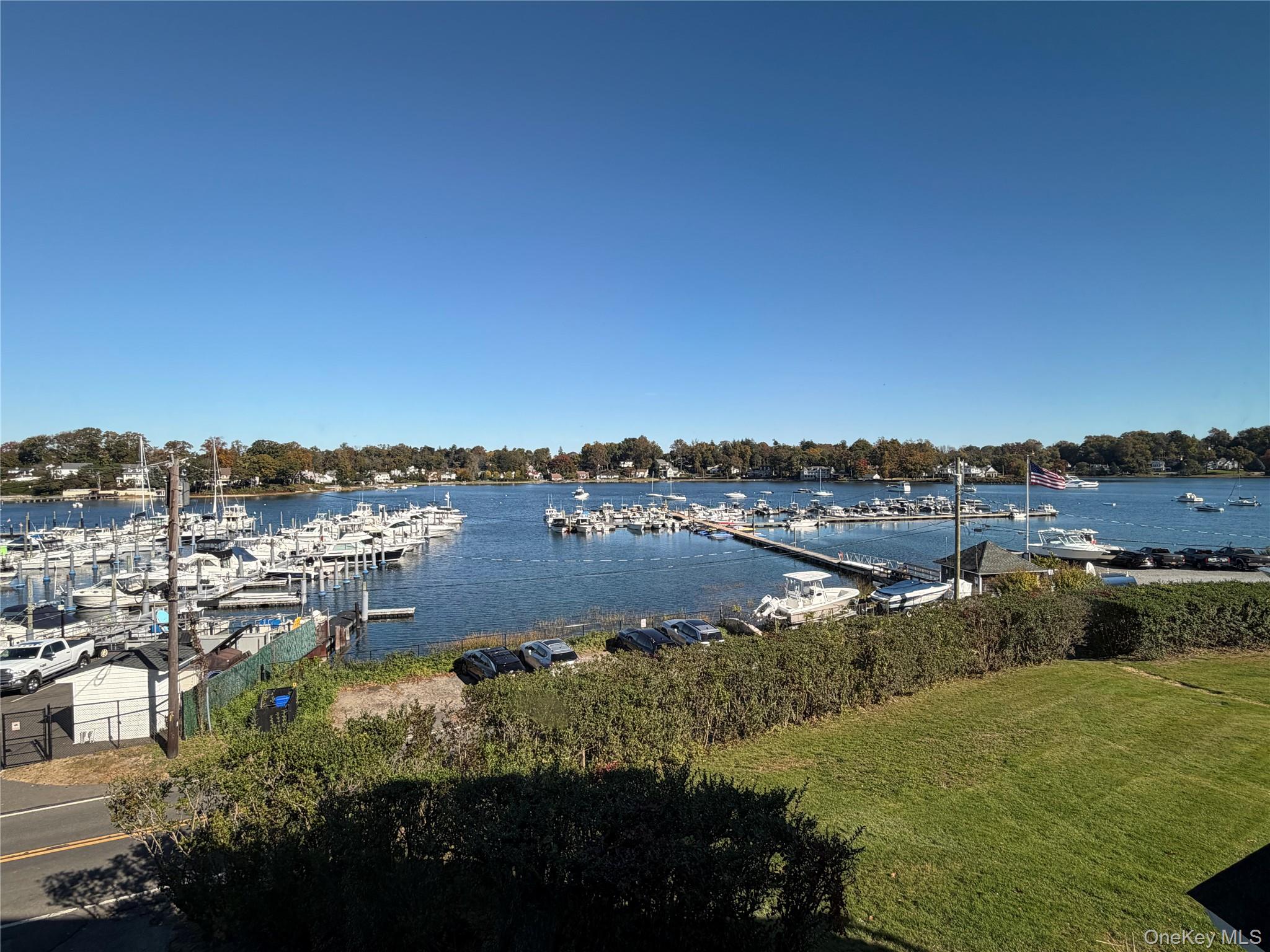 307 W Shore Road Unit: 4