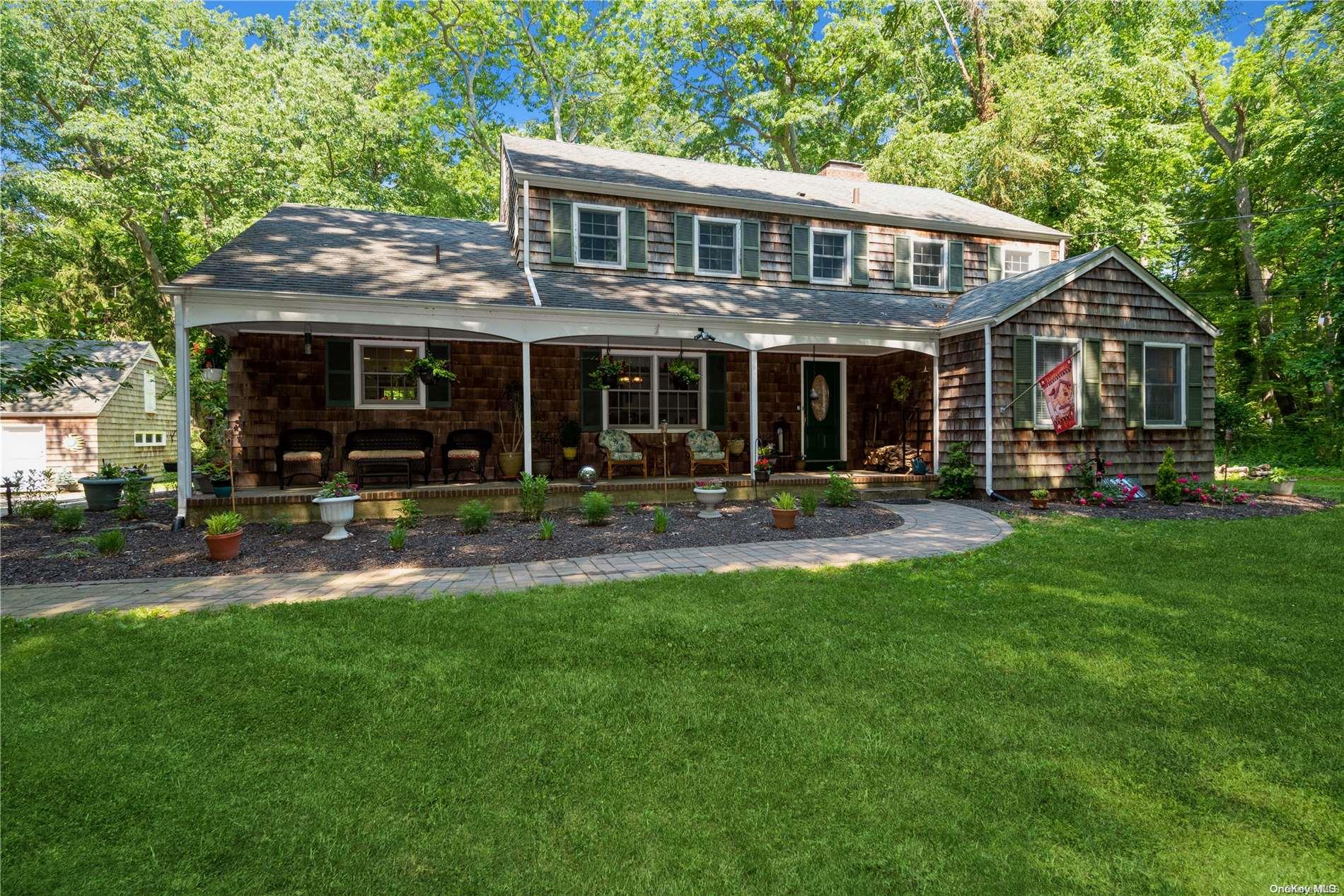 25 Fiddlers Green Drive