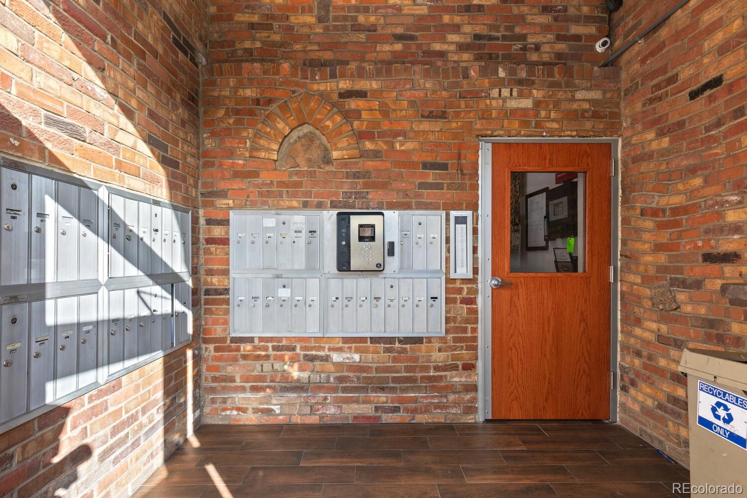 1350 Josephine Street Unit: 203