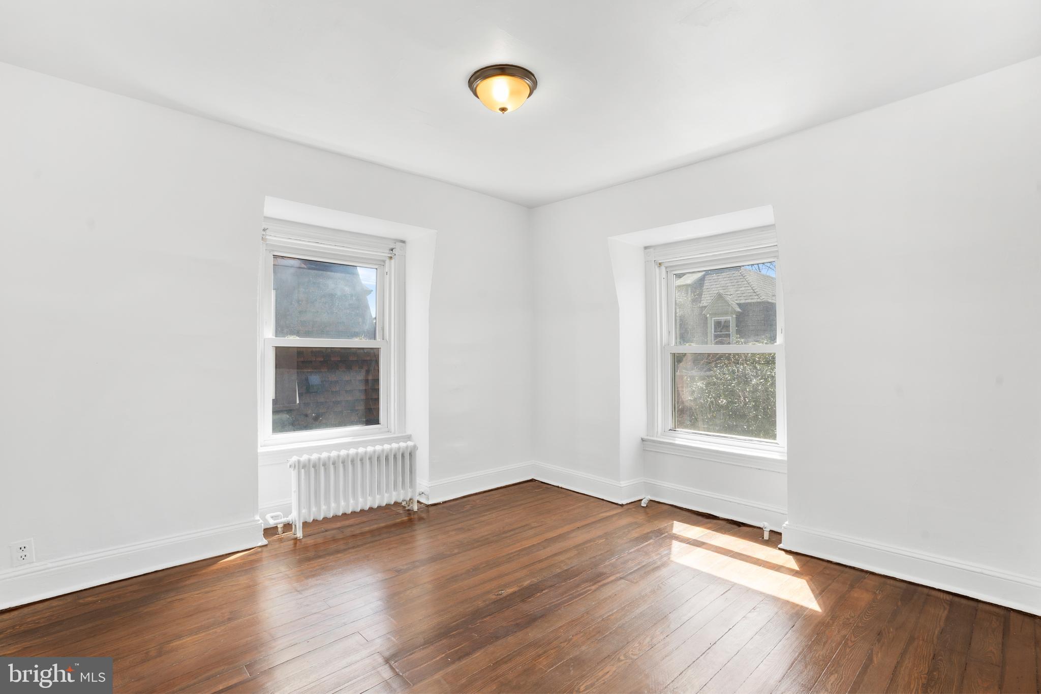 4830 Cedar Ave