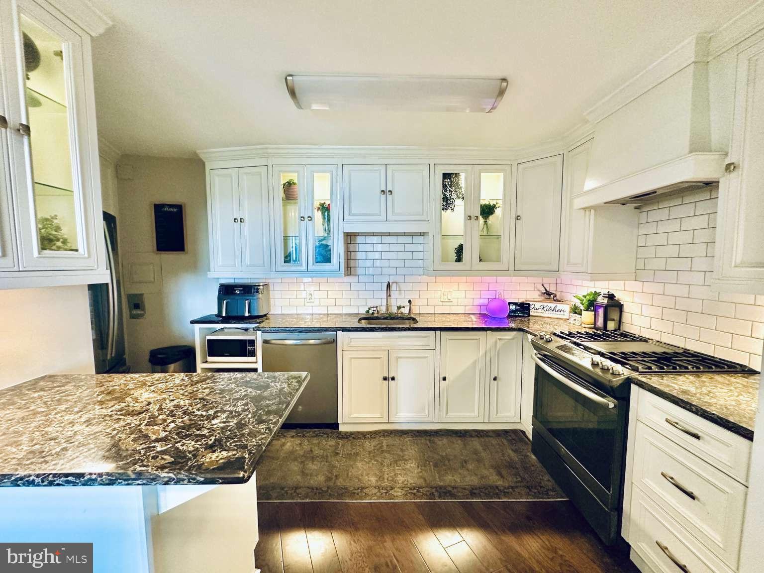 3900 FORD ROAD 18K
