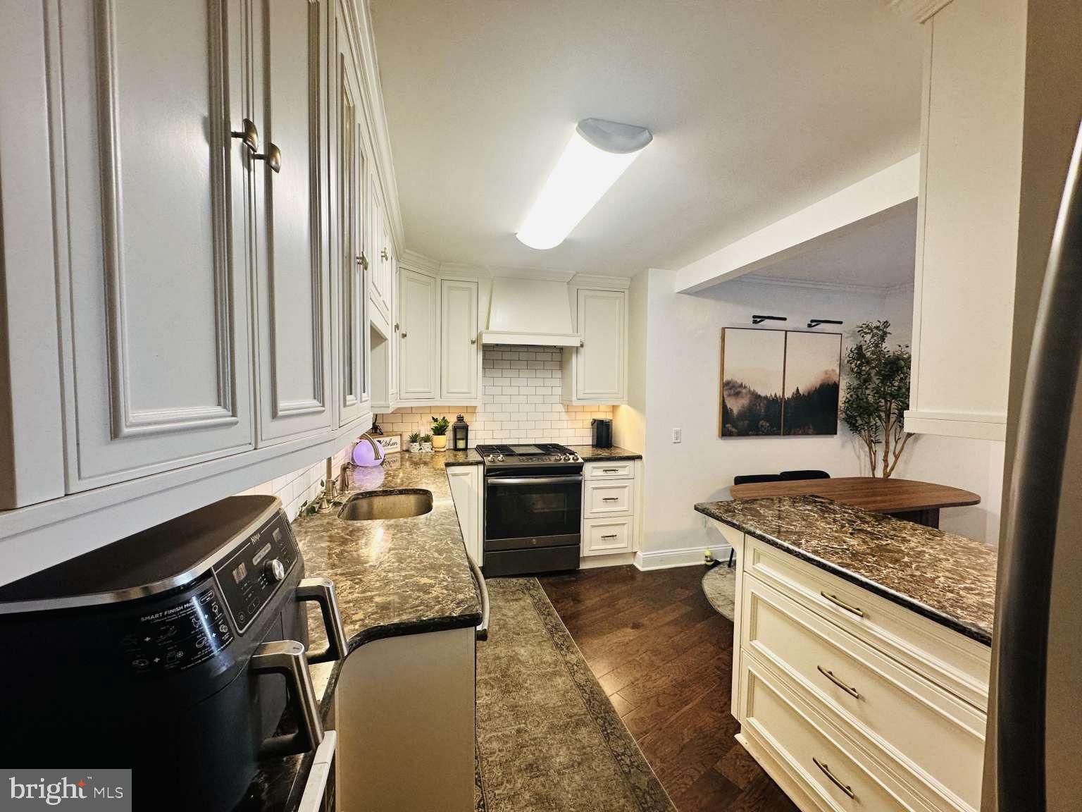 3900 FORD ROAD 18K