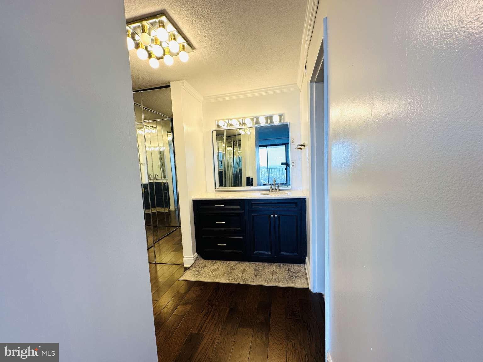 3900 FORD ROAD 18K
