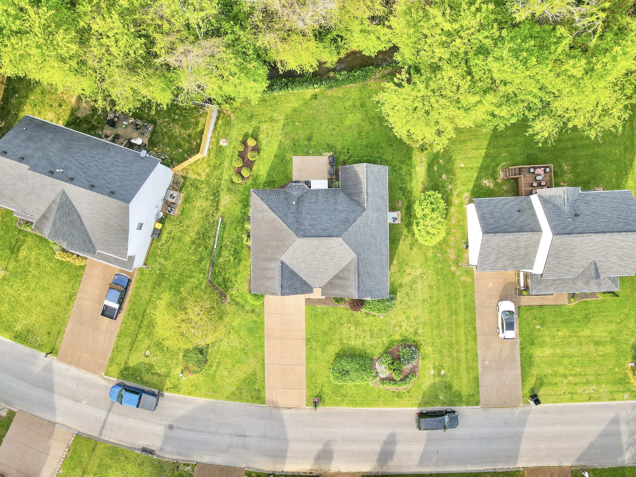 2706 Aston Woods Ln