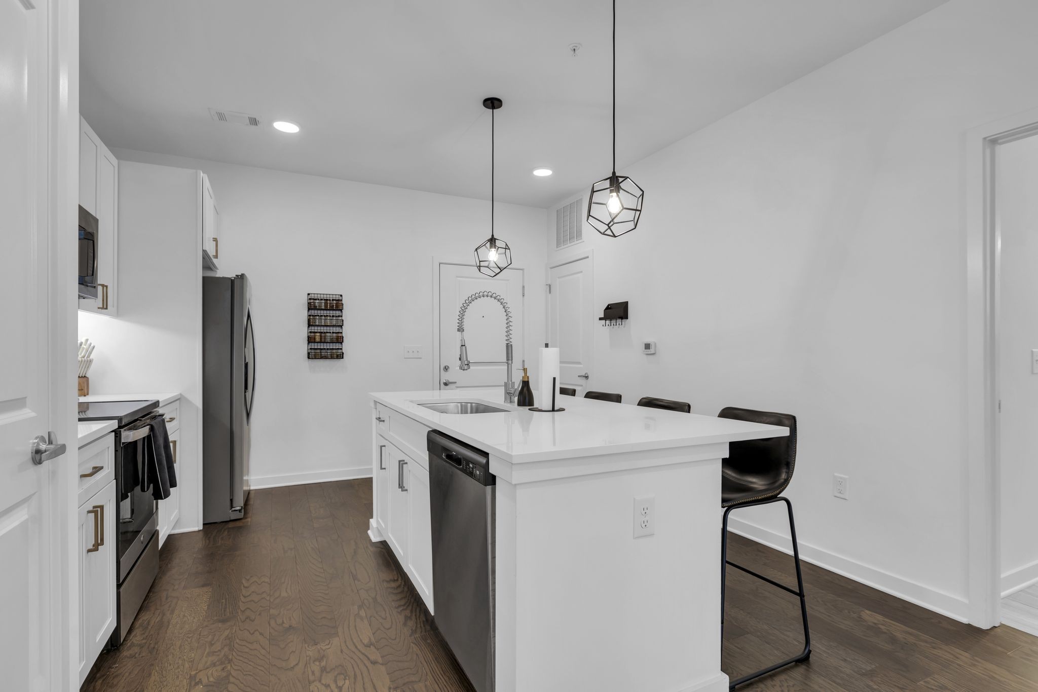 1677 54th Ave, N Unit: 212