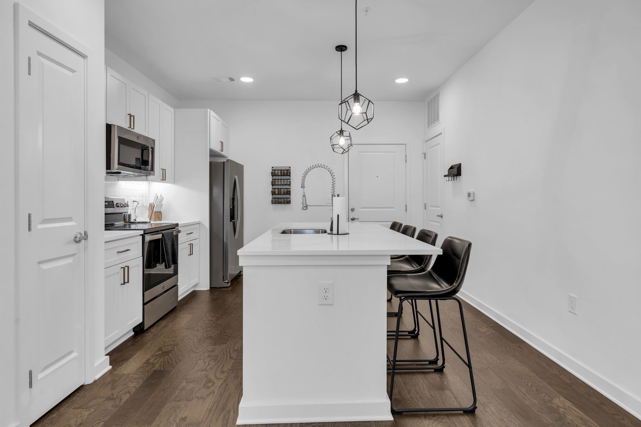 1677 54th Ave, N Unit: 212