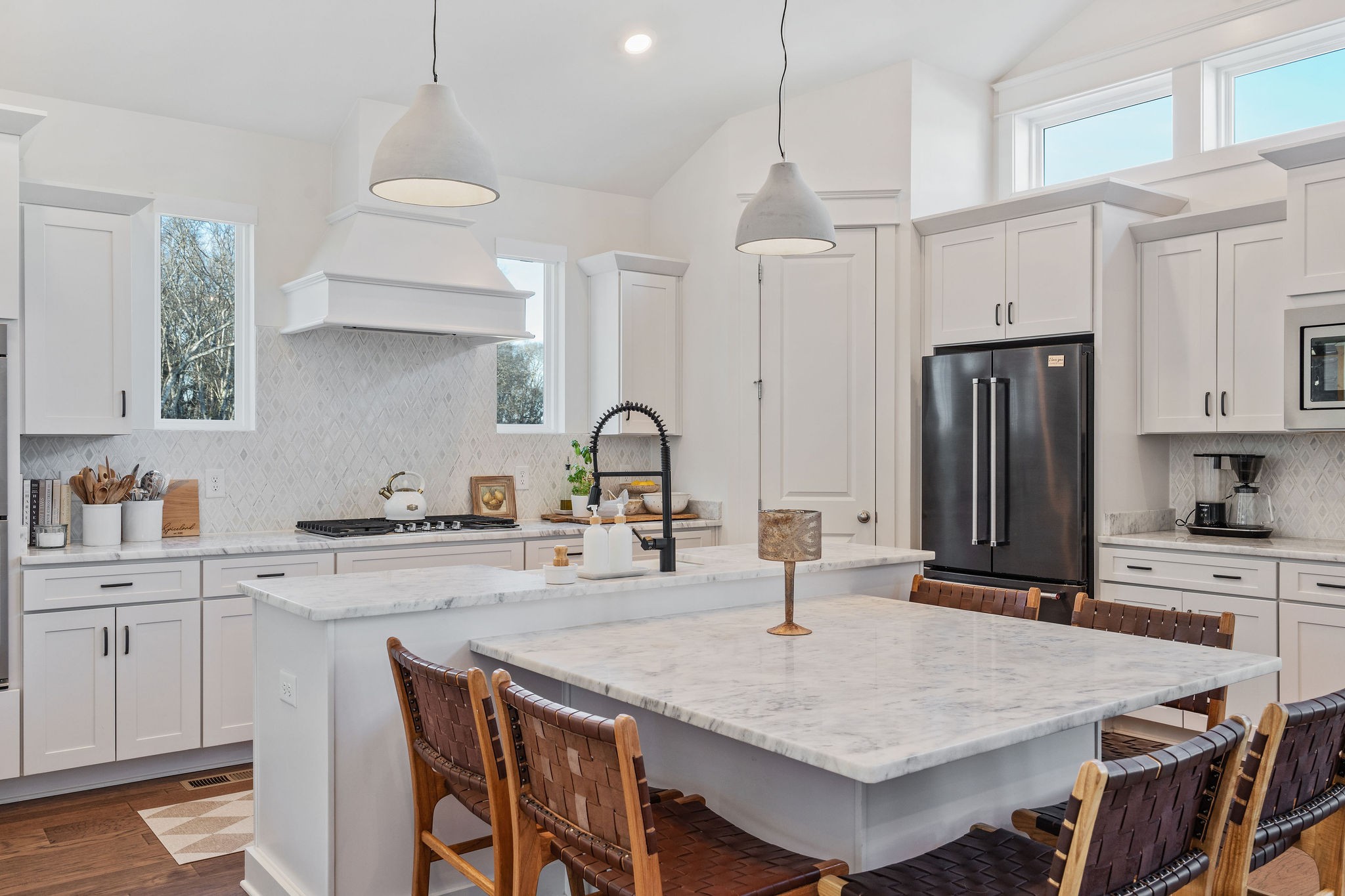 7036 Fiddlers Glen Dr