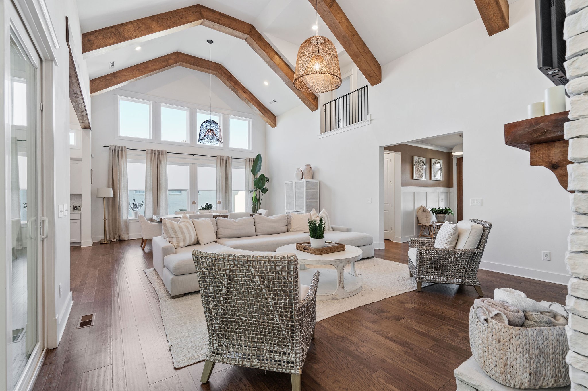 7036 Fiddlers Glen Dr