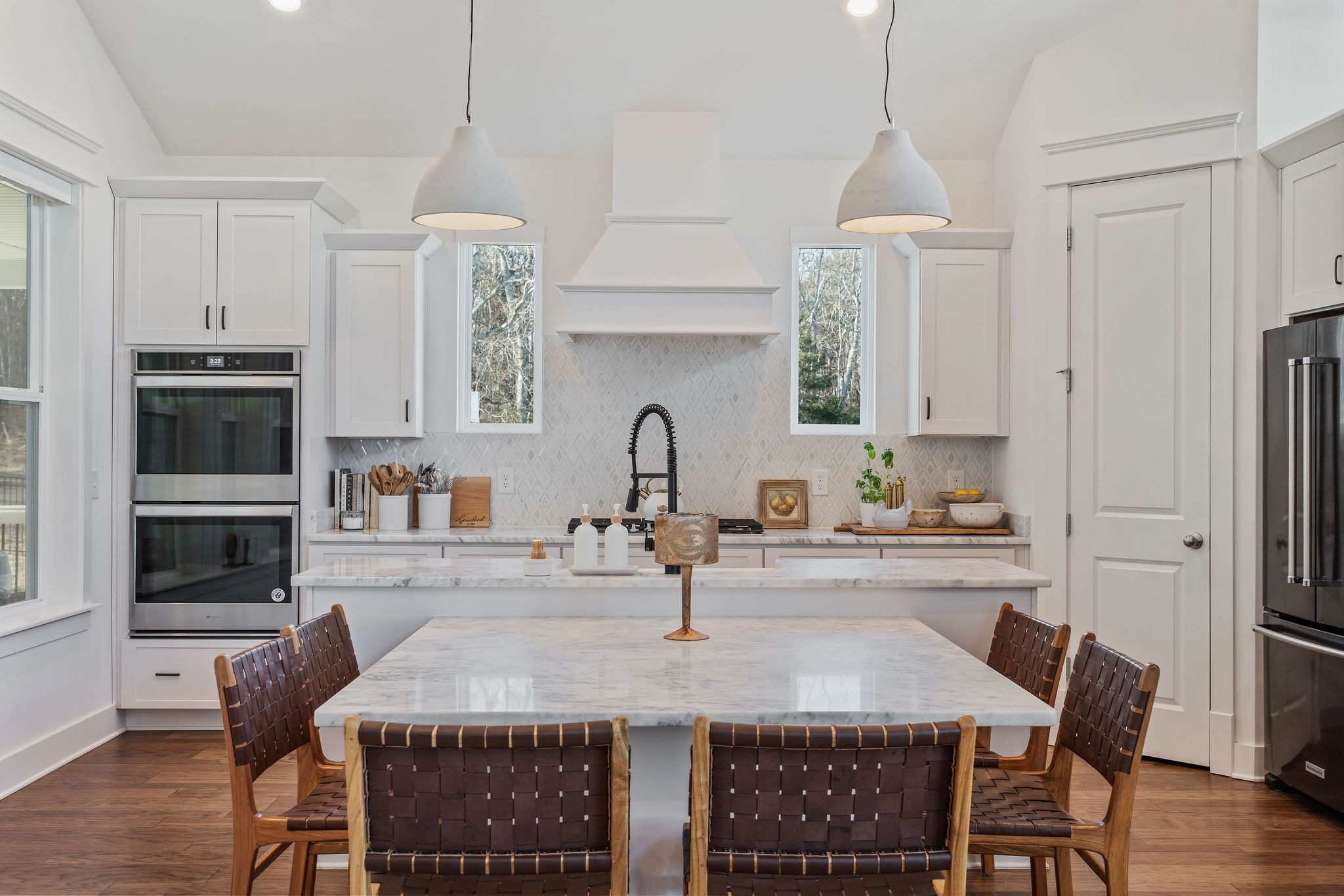 7036 Fiddlers Glen Dr