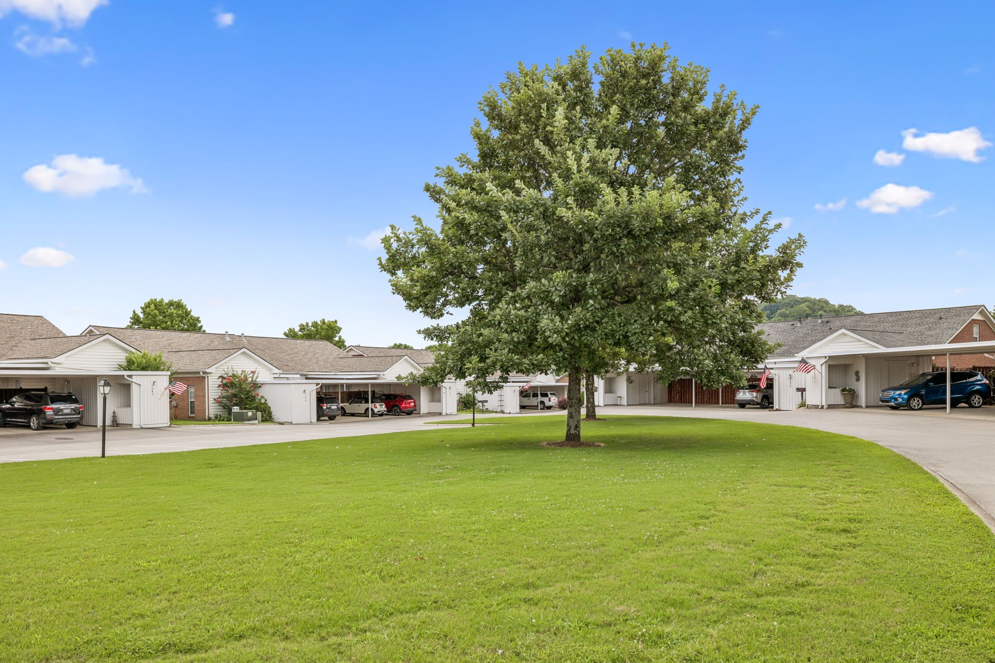 7057 Sunrise Cir