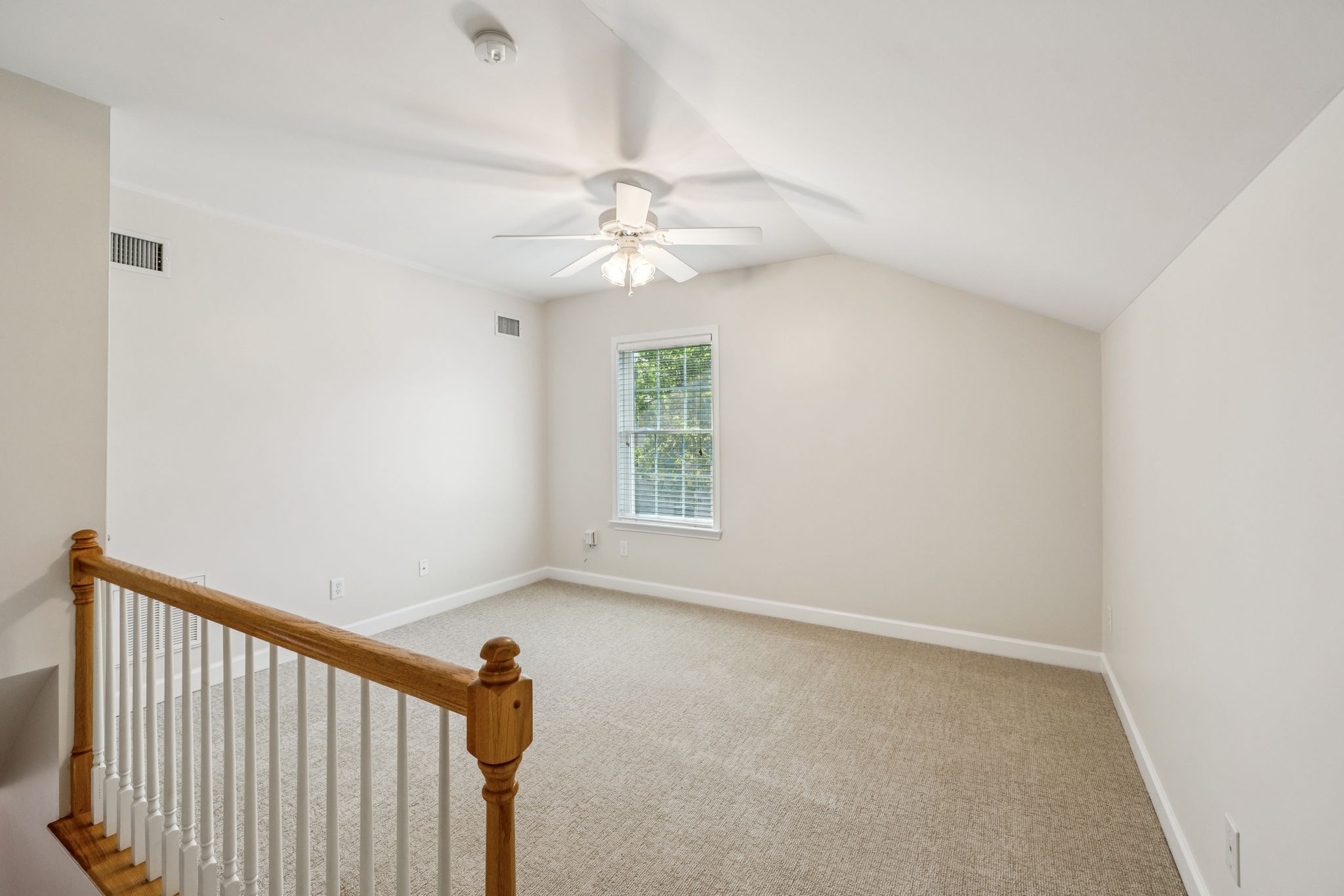 7057 Sunrise Cir
