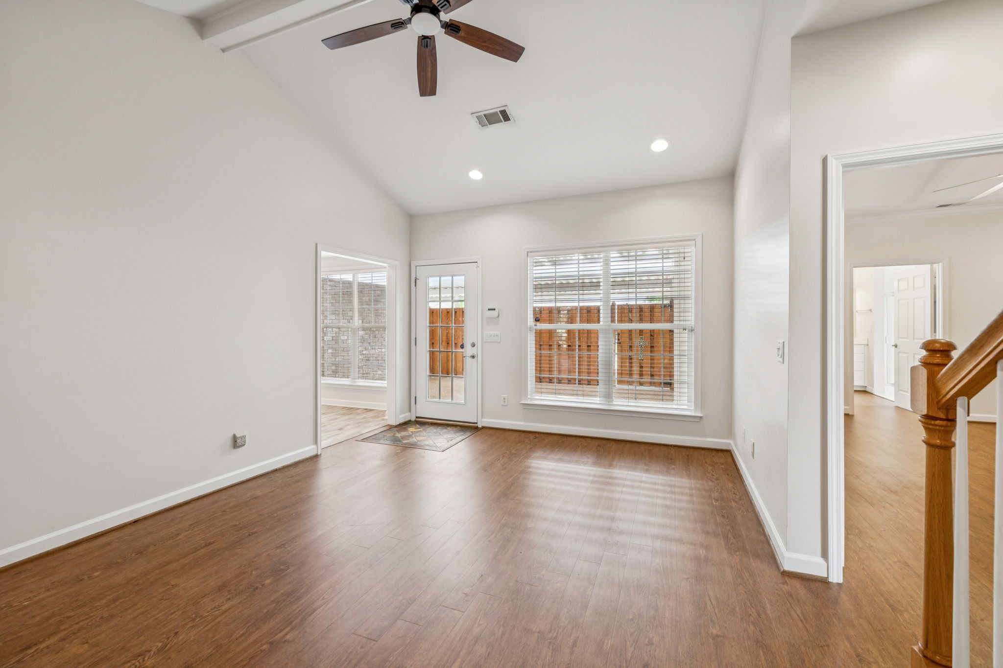 7057 Sunrise Cir