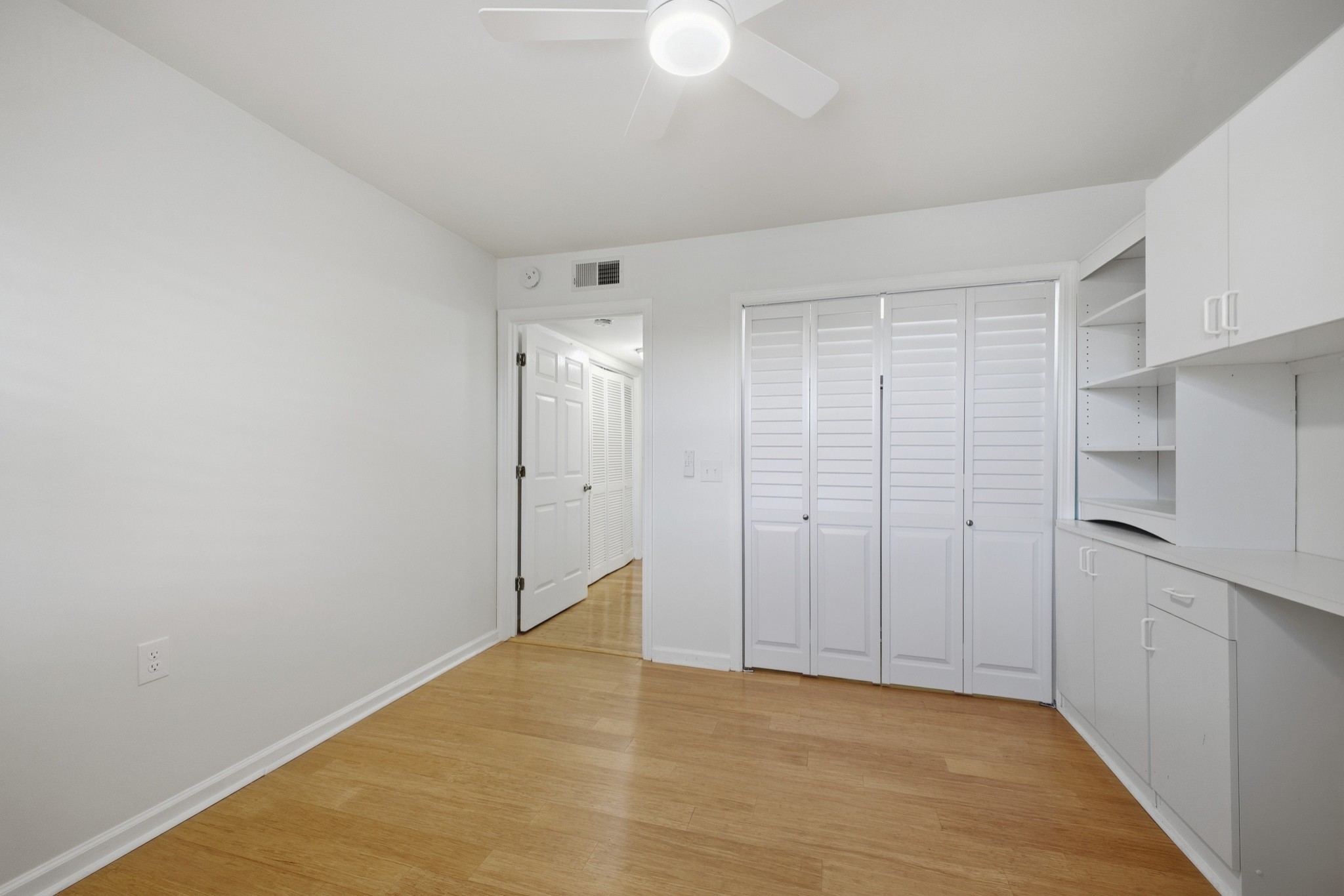 413 Deer Lake Dr