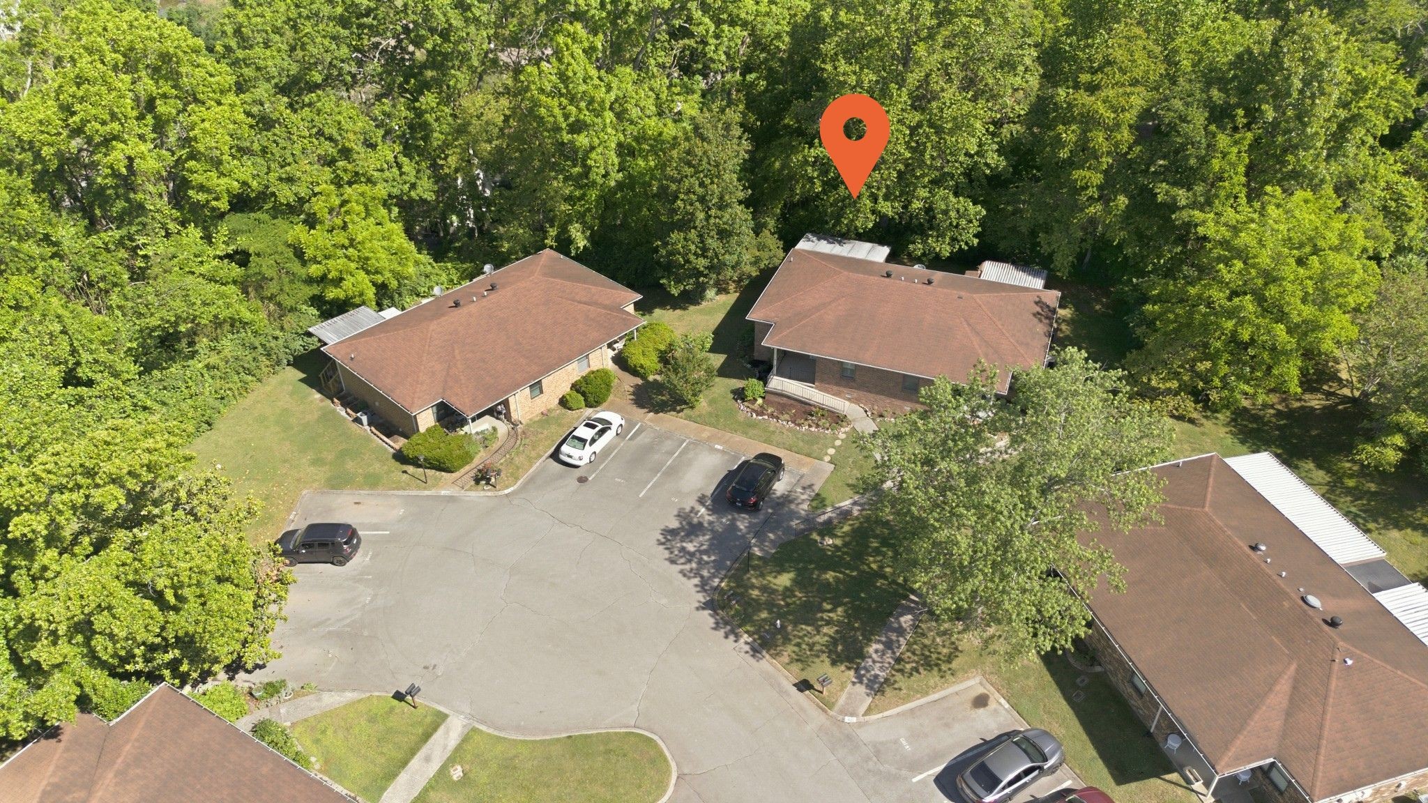 413 Deer Lake Dr