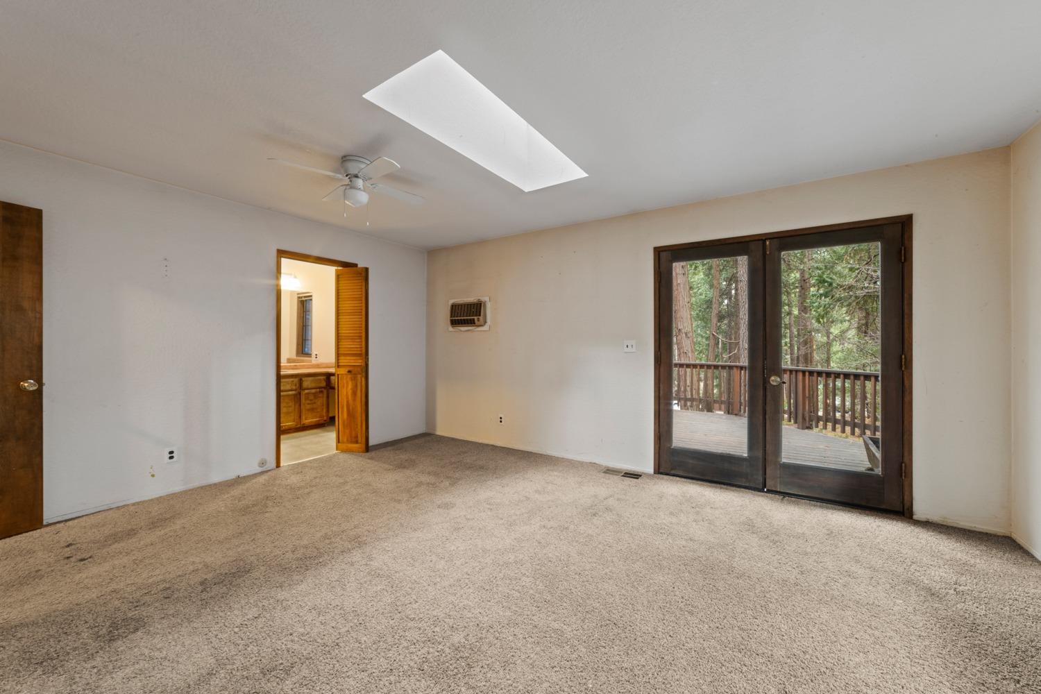 6470 Ridgeway Drive