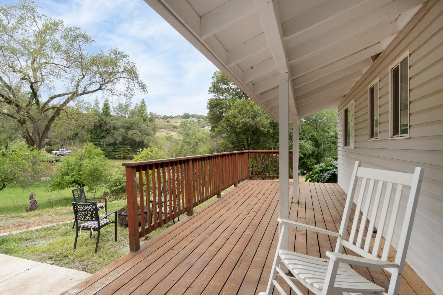 4891 Creekside Drive