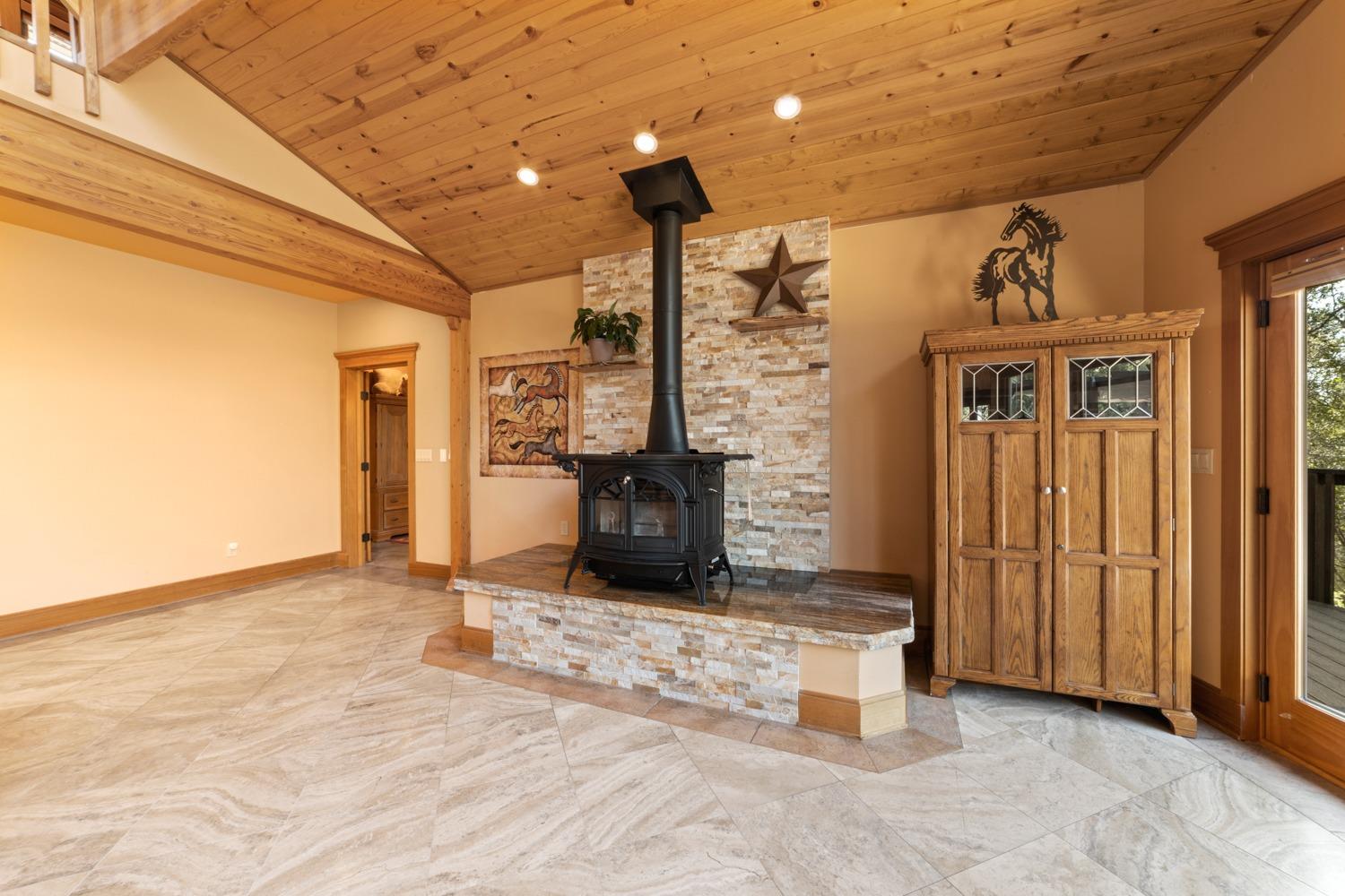 2130 Hidden Gold Trail