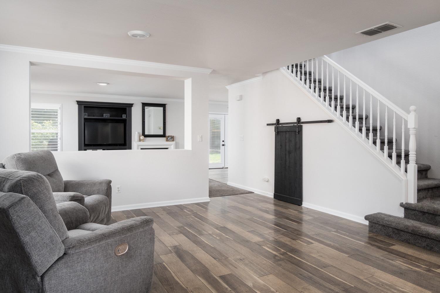 4915 Whitman Court