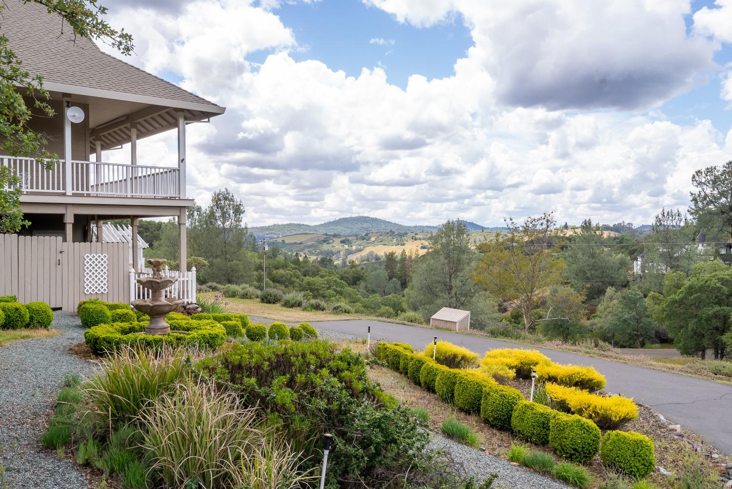 4885 Feldspar Lane