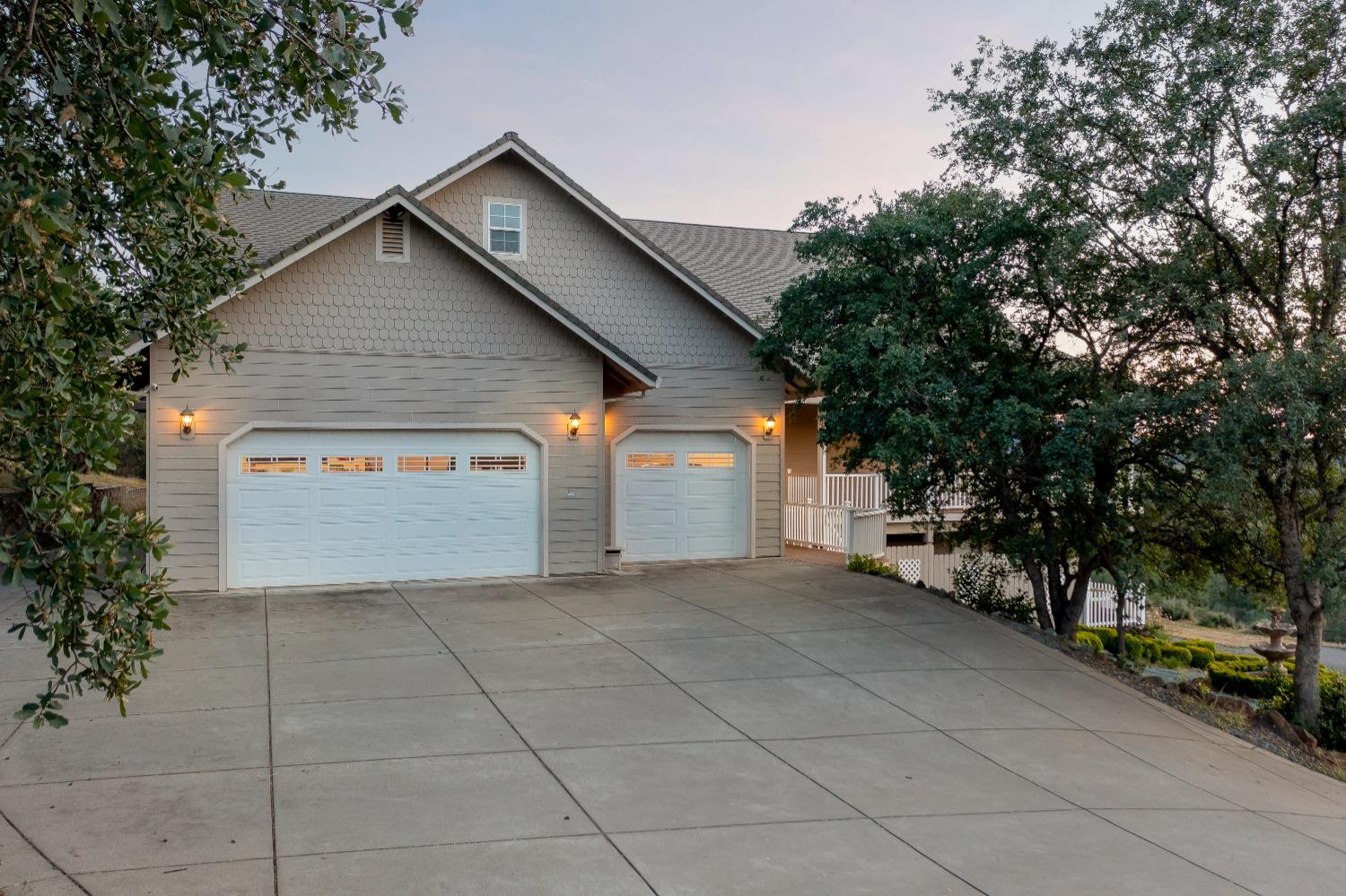 4885 Feldspar Lane