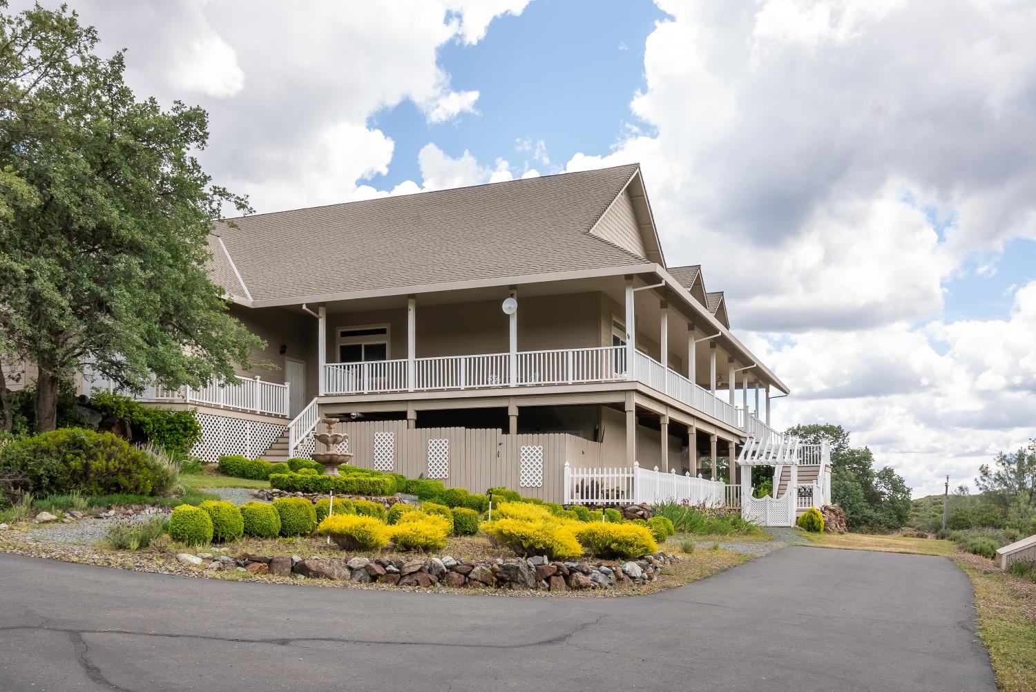 4885 Feldspar Lane