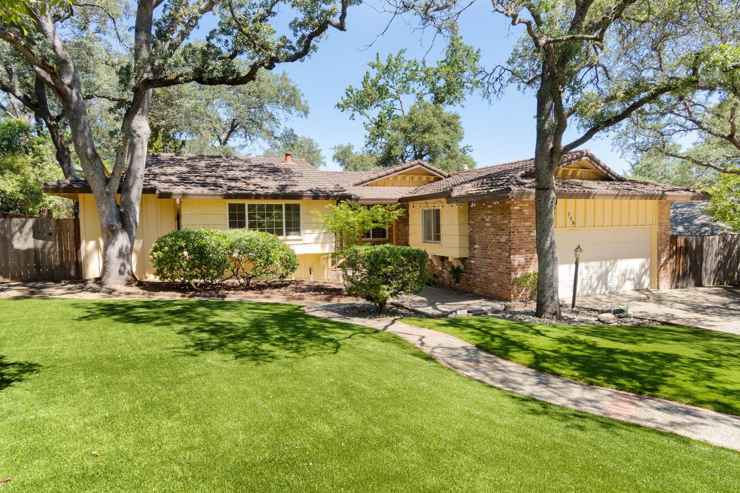 959 King George Way