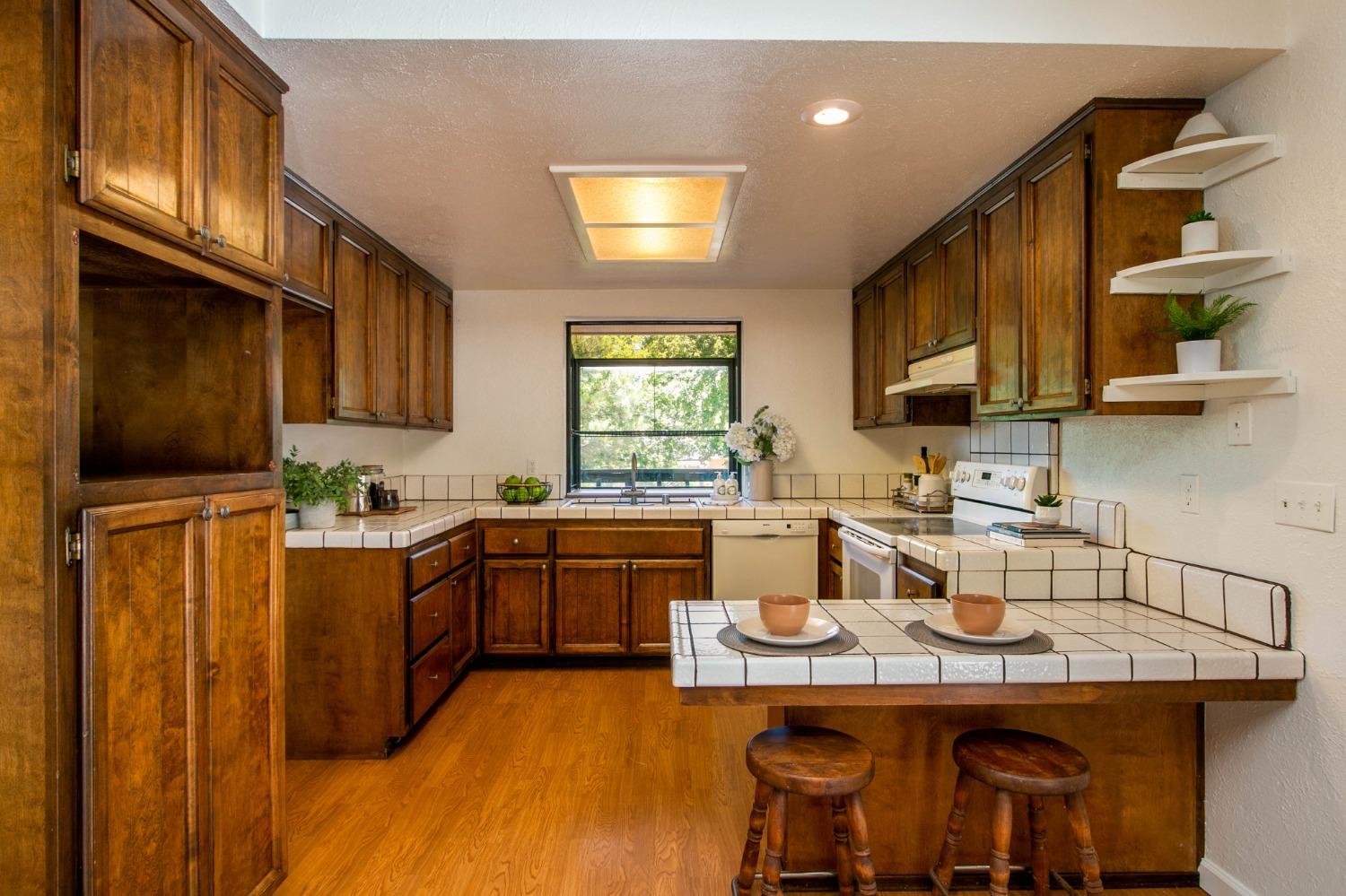 3006 Camino Heights Drive