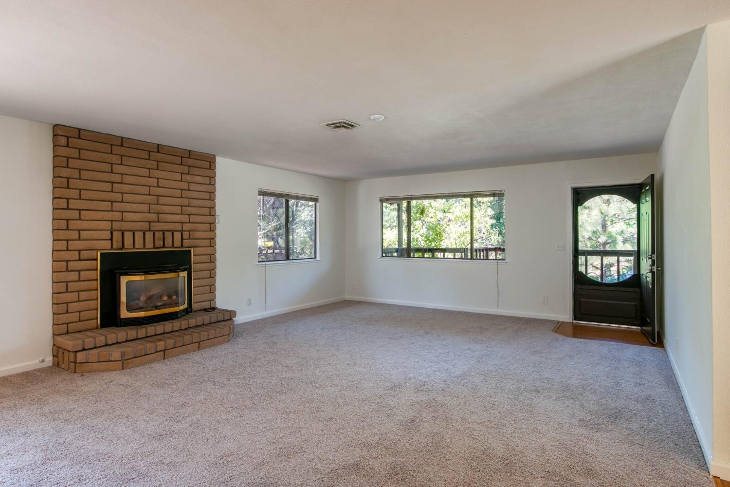 3006 Camino Heights Drive