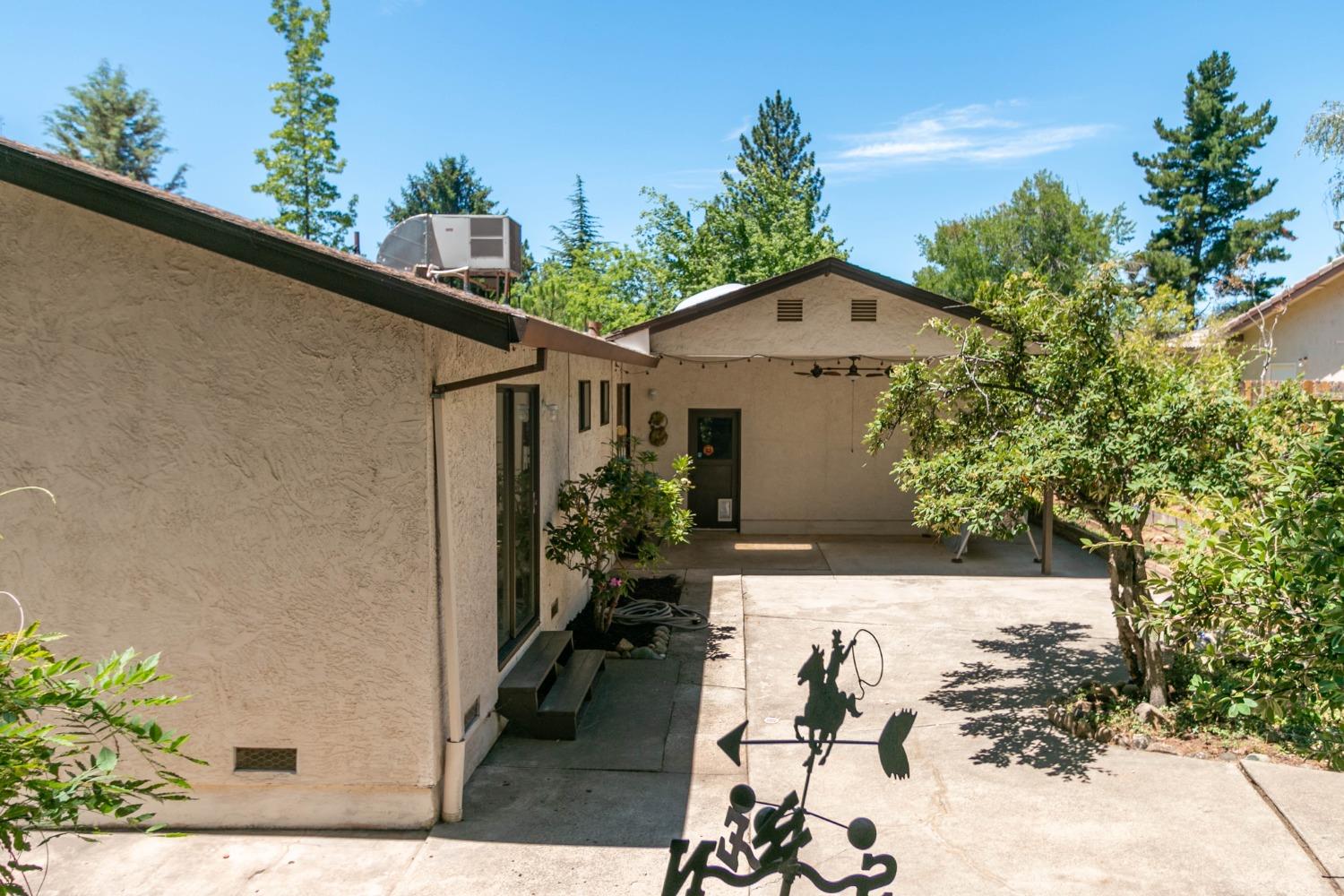 3006 Camino Heights Drive