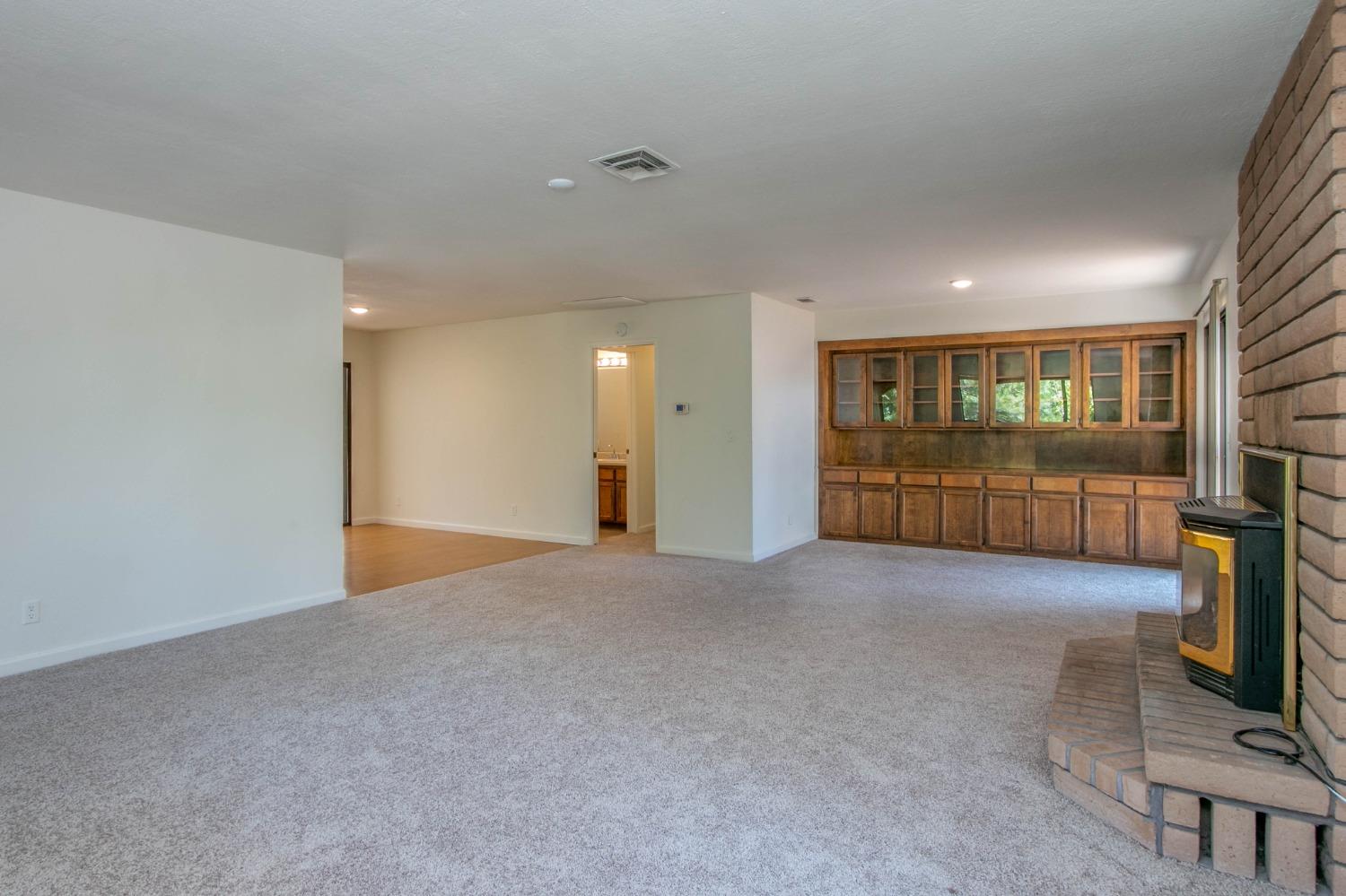 3006 Camino Heights Drive