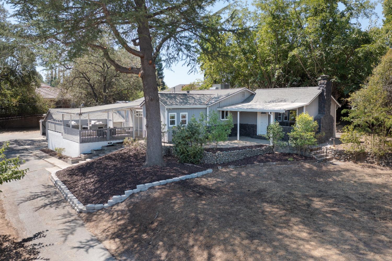 8550 Greenback Lane