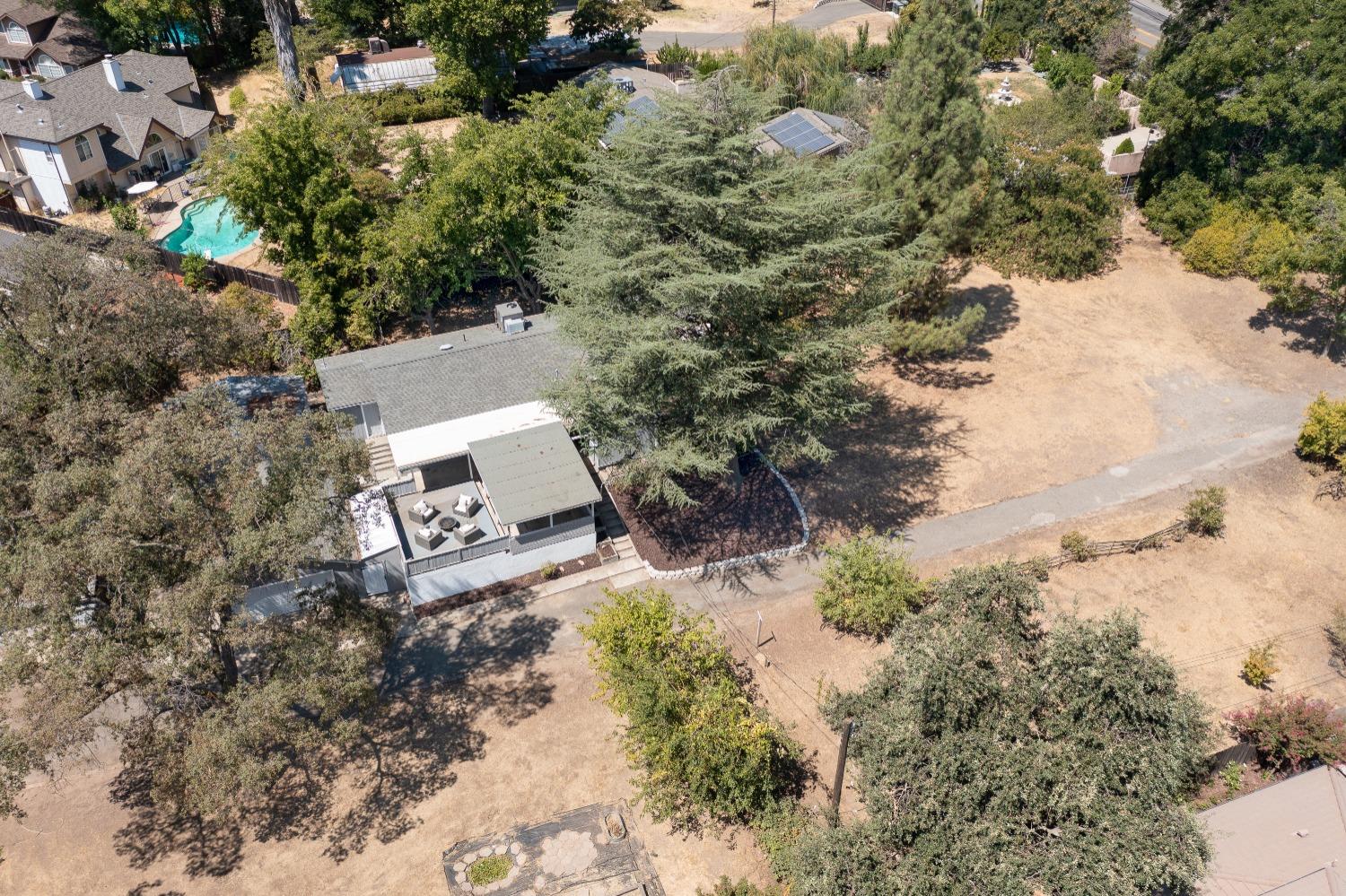 8550 Greenback Lane