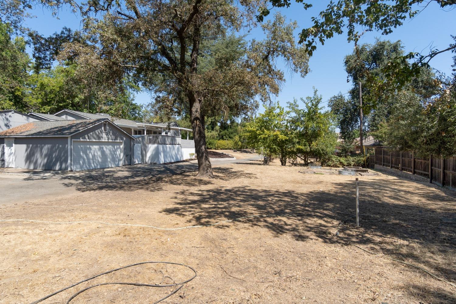 8550 Greenback Lane