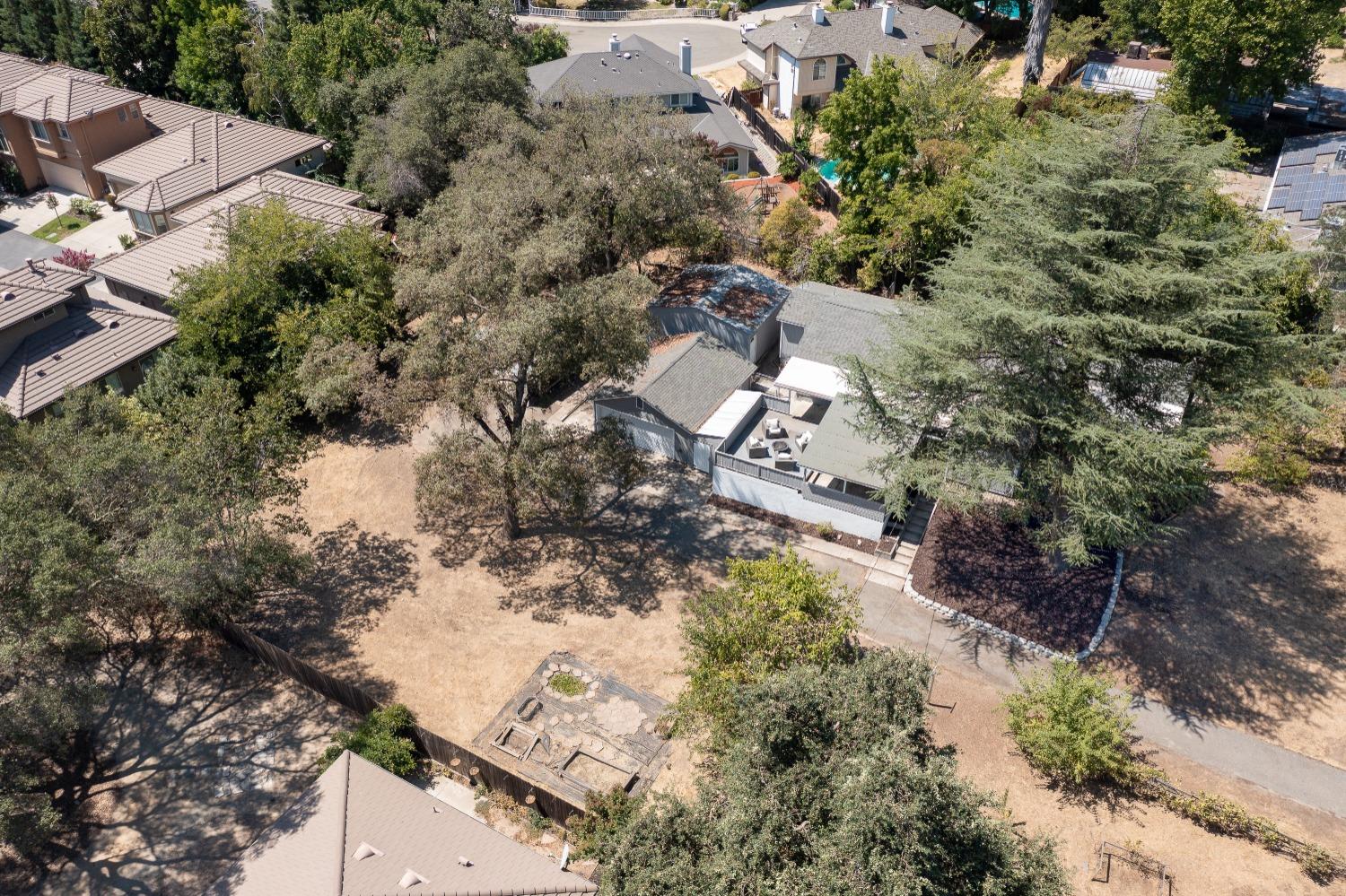 8550 Greenback Lane