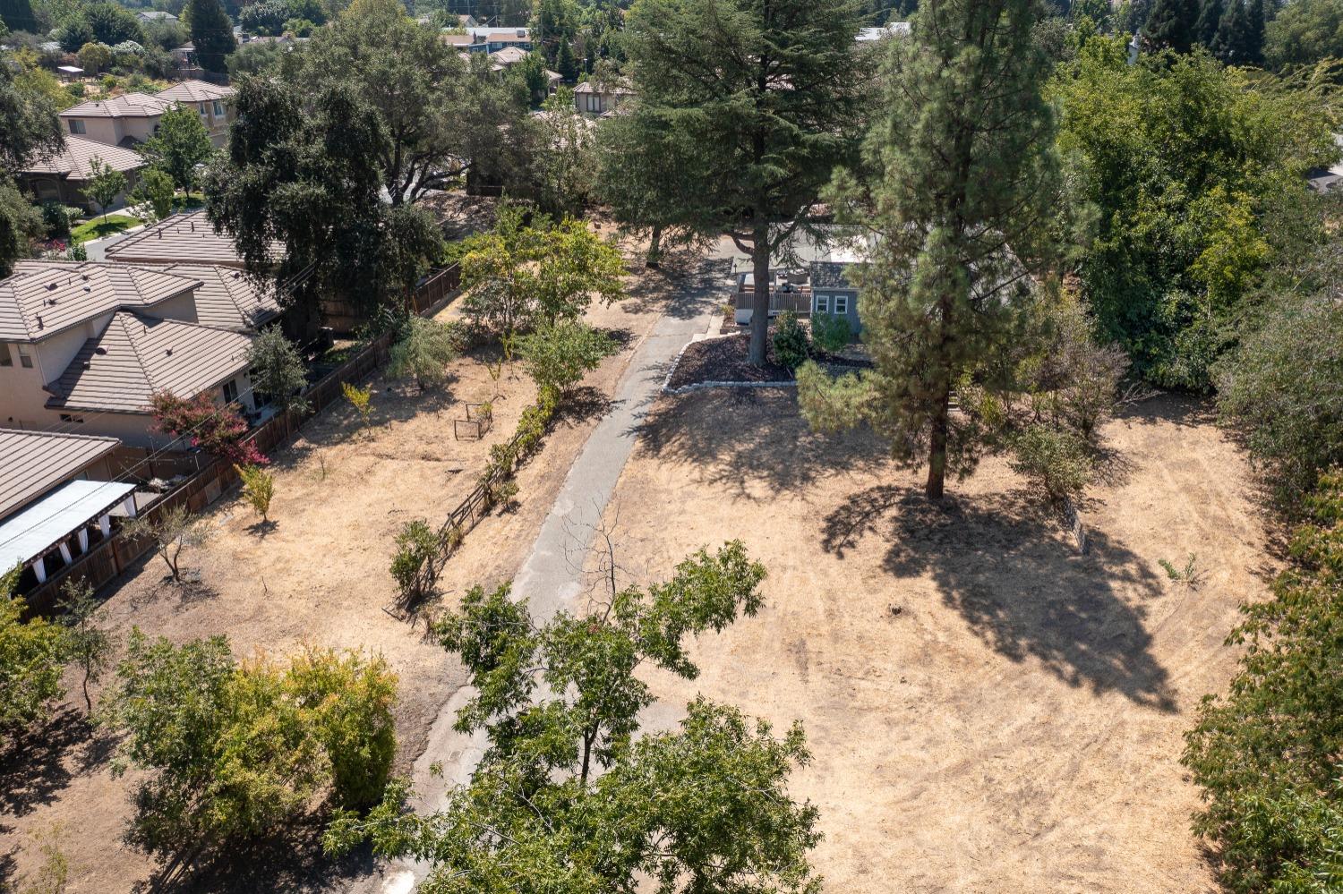 8550 Greenback Lane