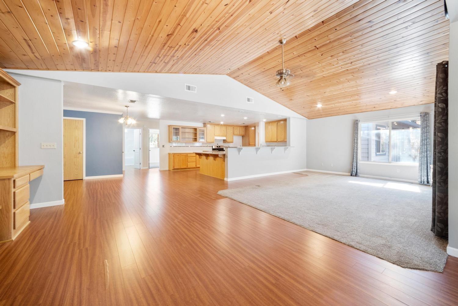 3816 Crosswood Drive