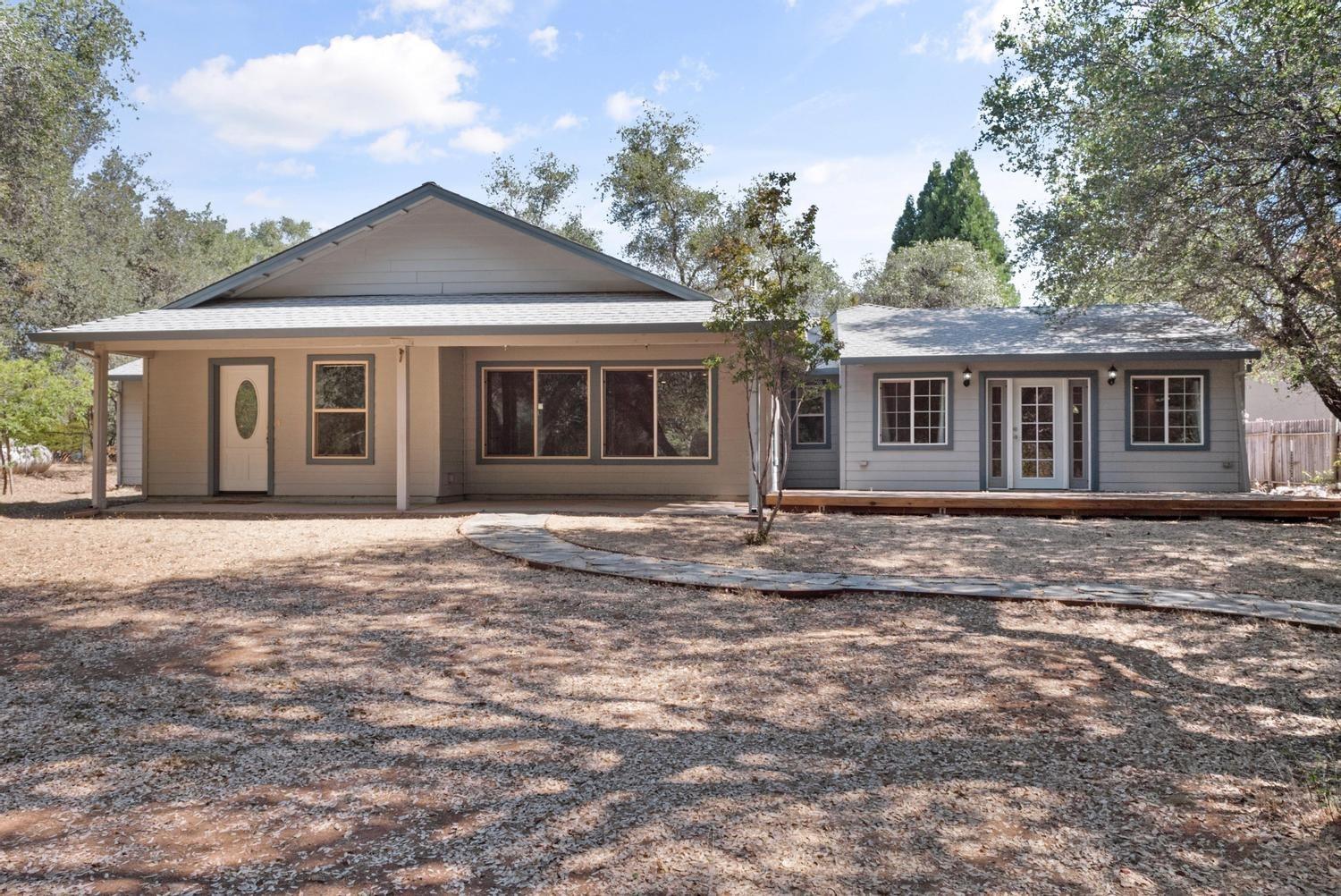 3816 Crosswood Drive