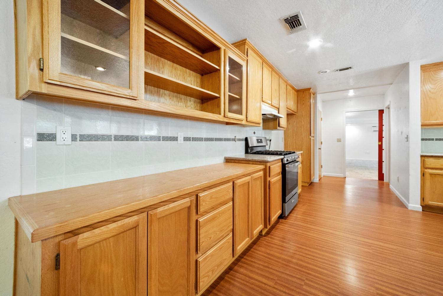 3816 Crosswood Drive