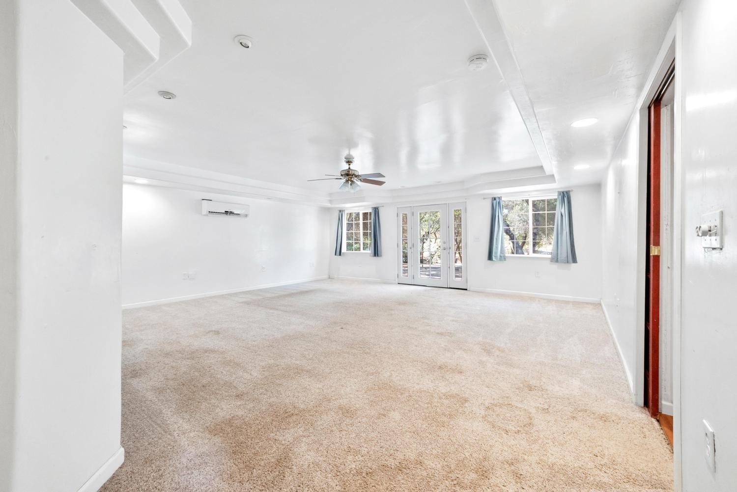 3816 Crosswood Drive