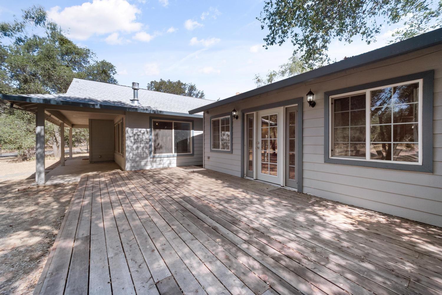 3816 Crosswood Drive
