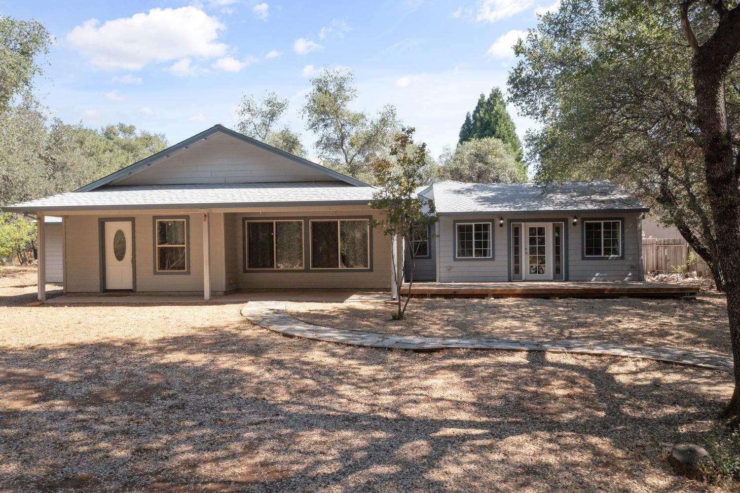 3816 Crosswood Drive