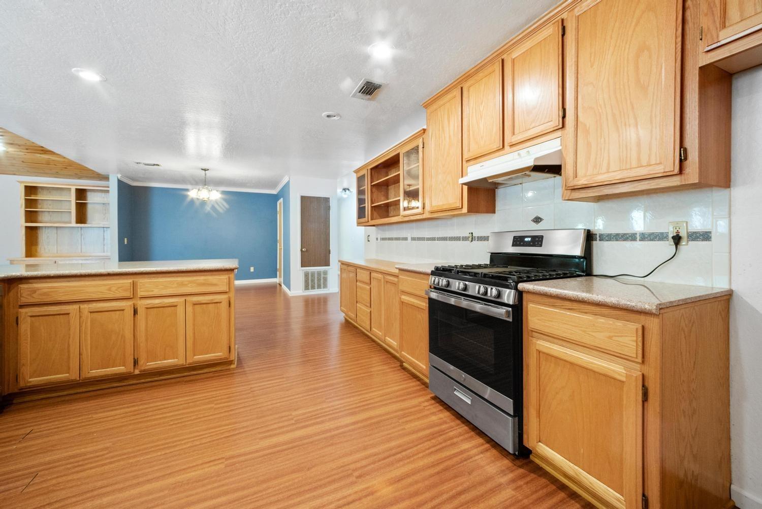 3816 Crosswood Drive