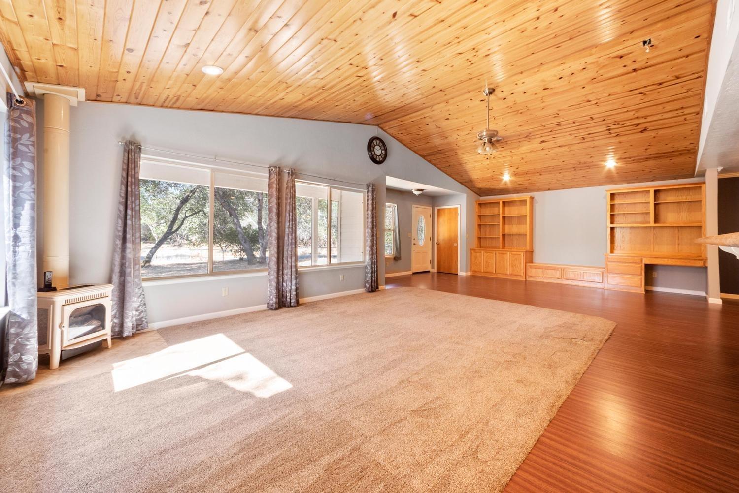 3816 Crosswood Drive