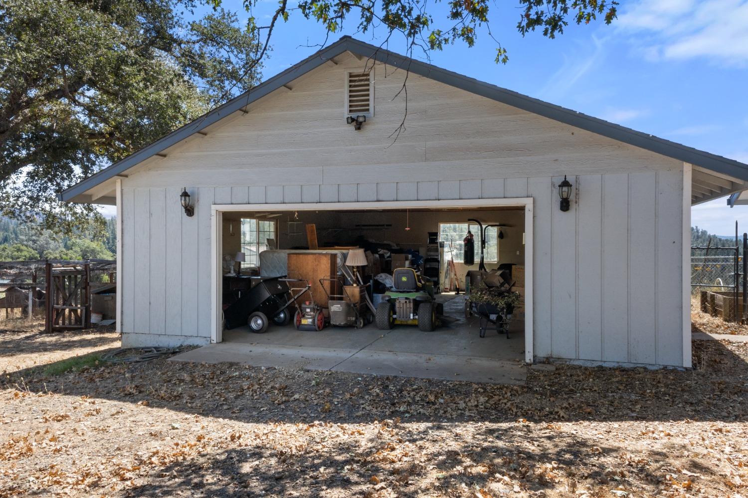 4661 View Point Drive