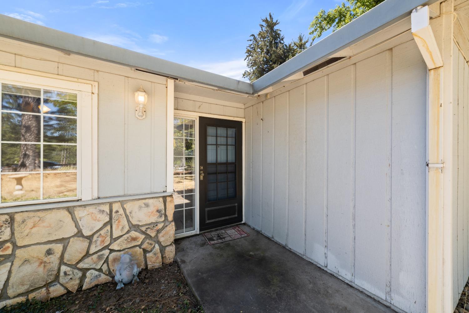 4661 View Point Drive