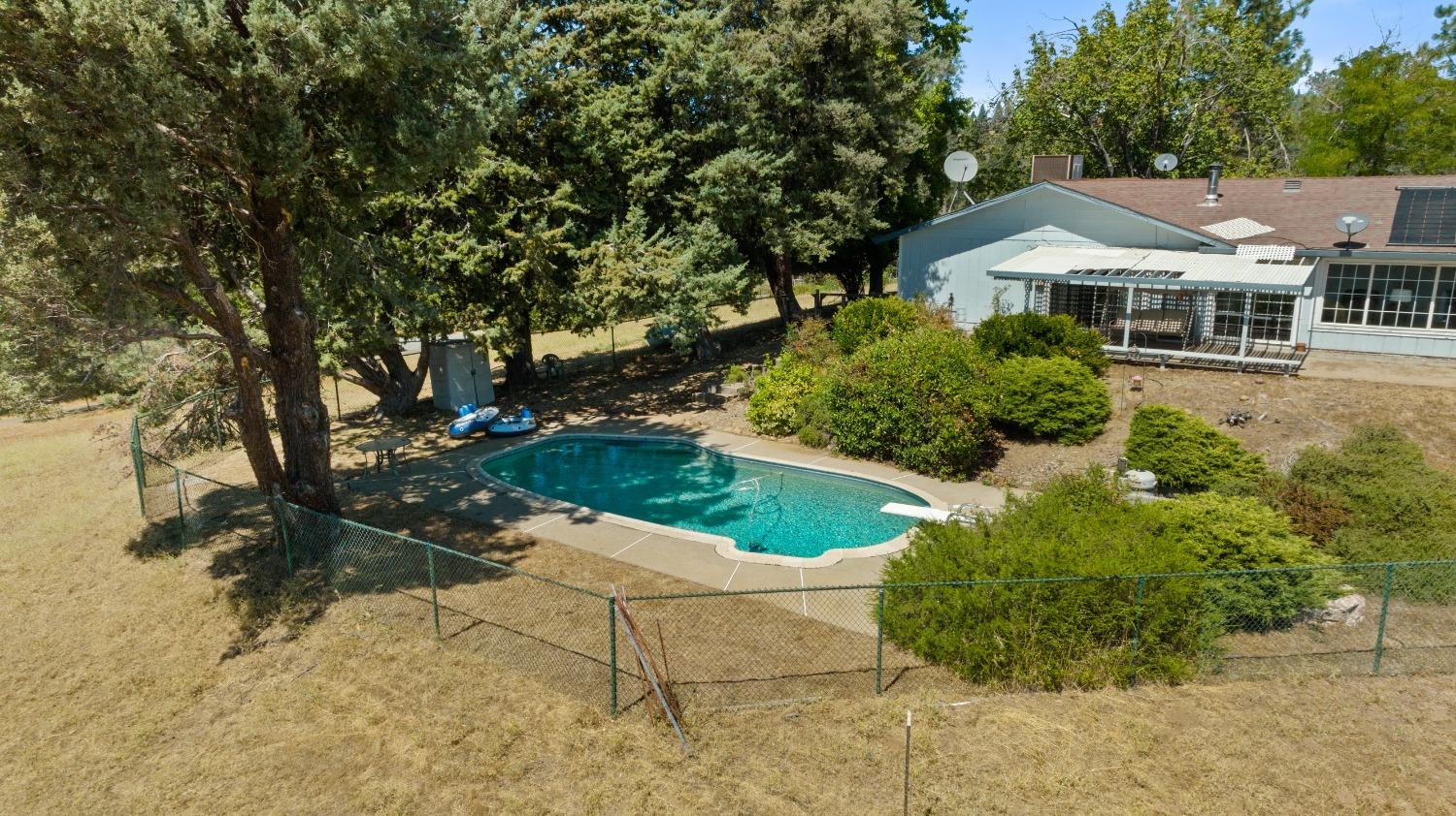 4661 View Point Drive