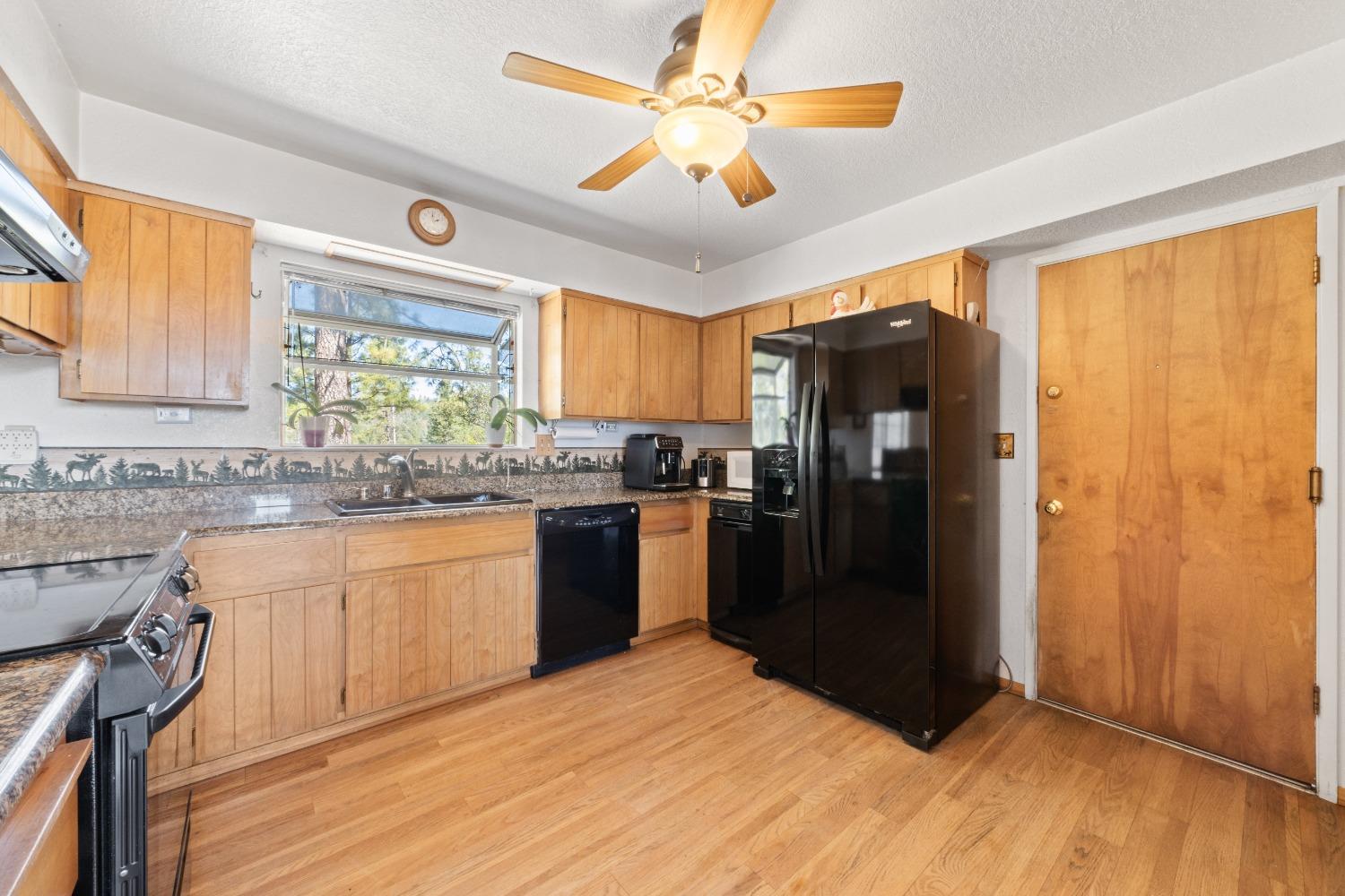 4661 View Point Drive