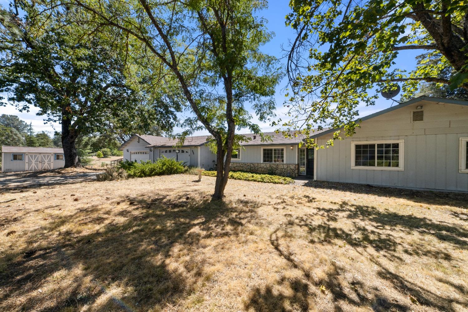 4661 View Point Drive